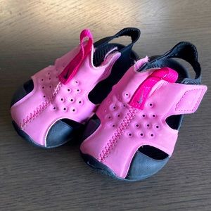 Size 4 infant sandals